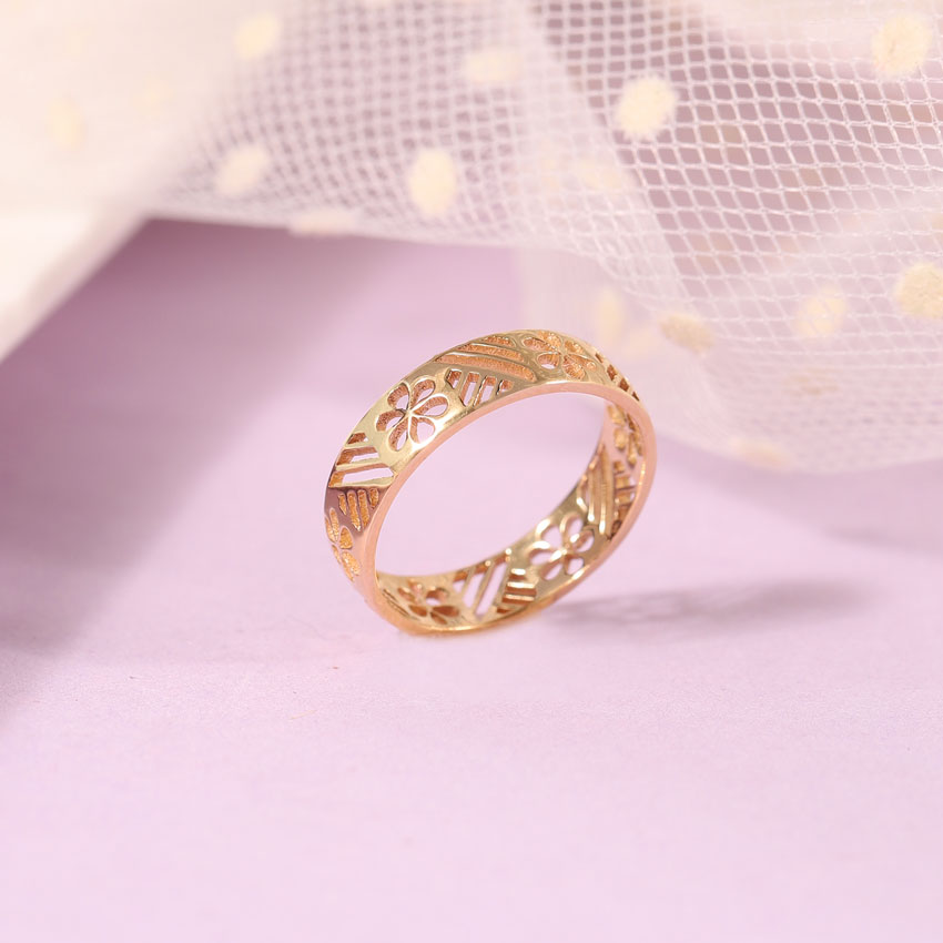 Flora Cutout Gold Band Flora Cutout Gold Band