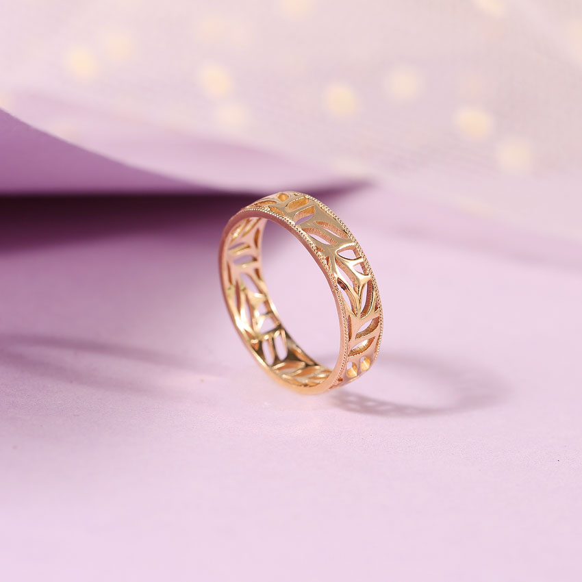 Petals Cutout Gold Band