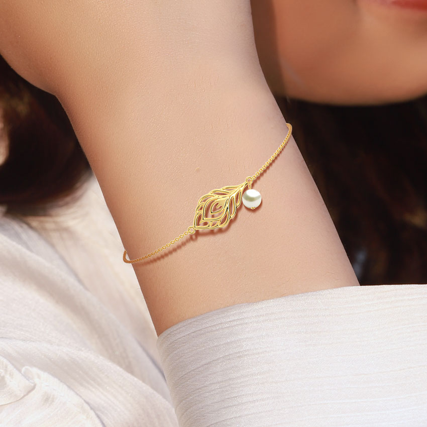 Feather Pearl Bracelet