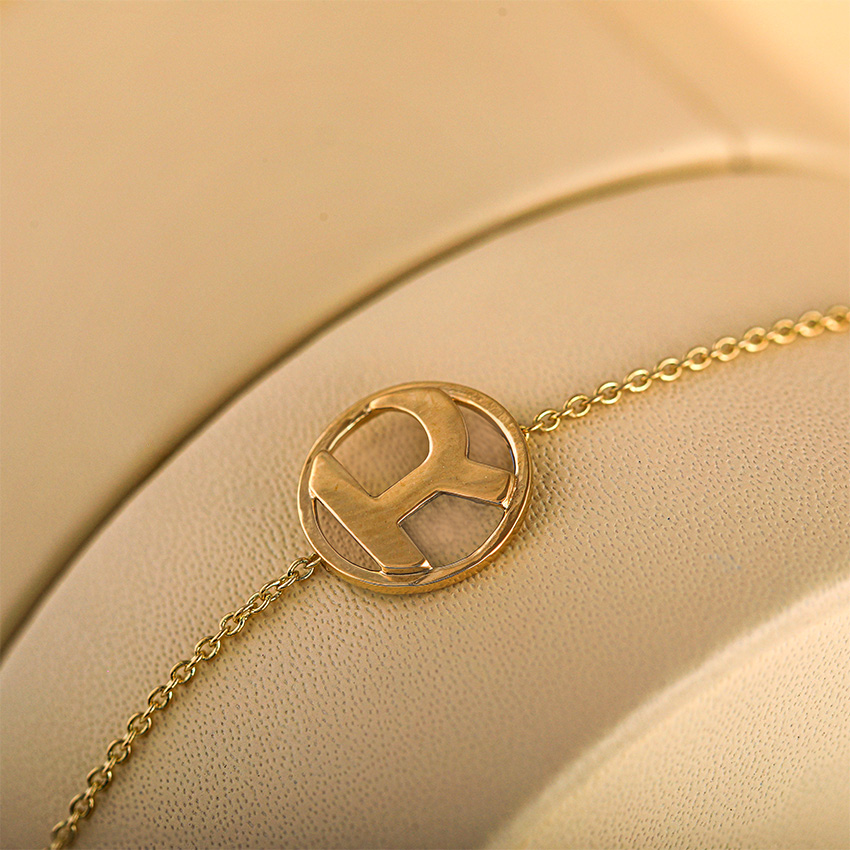 Artsy Gold Alphabet R Bracelet Artsy Gold Alphabet R Bracelet