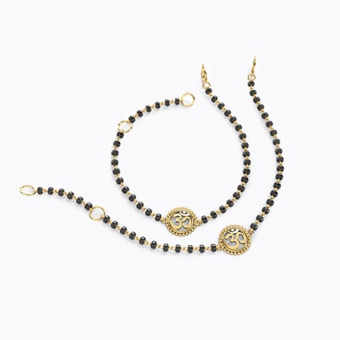 Om Baby Nazaria Gold Bracelet Set of 2 Gold Bracelets 18 Karat Yellow Gold Om Baby Nazaria Gold Bracelet Set of 2