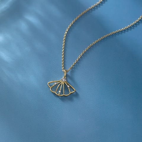 Radiant Shell 925 Silver Diamond Necklace