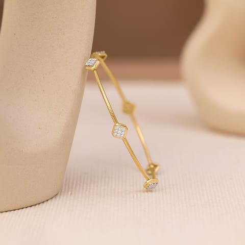 Sleek Shine Diamond Bangle Sleek Shine Diamond Bangle