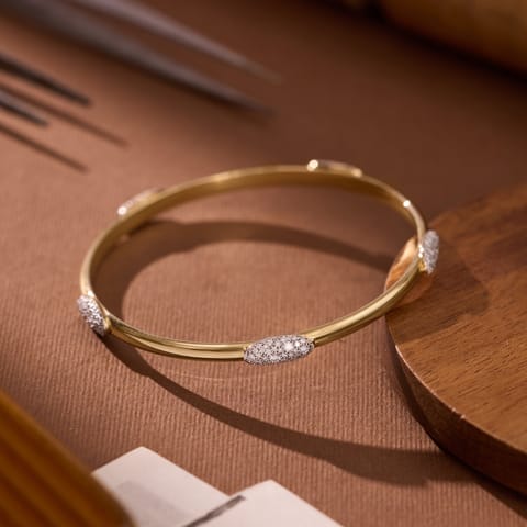 Sleek Pav�iamond Bangle Sleek Pav�iamond Bangle