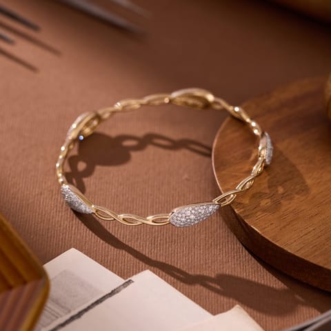 Infinity Pav�iamond Bangle Infinity Pav�iamond Bangle