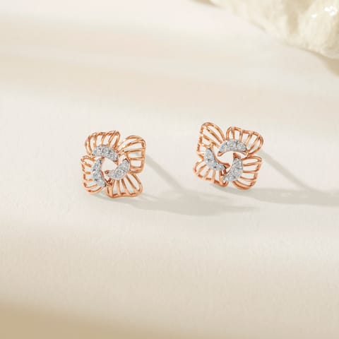 Subtle Scallop Diamond Stud Earrings