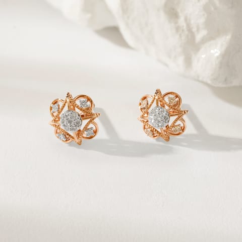 Scallop Shimmer Diamond Stud Earrings