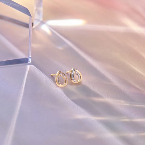 Pear Wink 9KT Diamond Stud Earrings