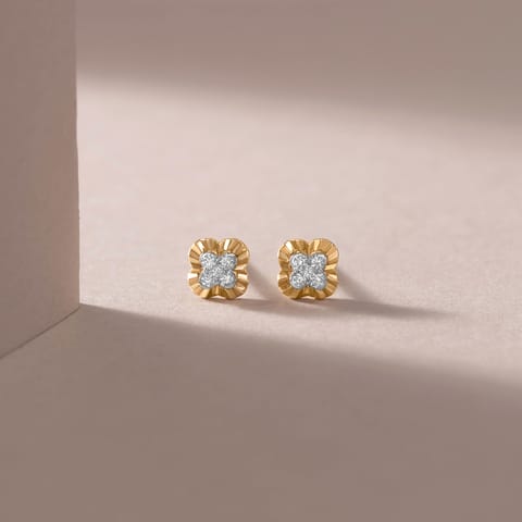 Fluted Clover Diamond Stud Earrings Fluted Clover Diamond Stud Earrings