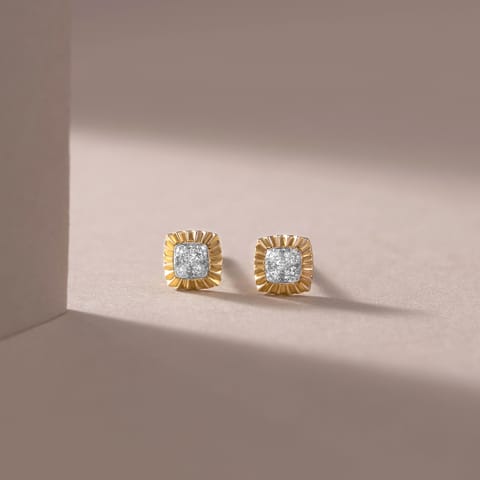 Fluted Qudra Diamond Stud Earrings Fluted Qudra Diamond Stud Earrings