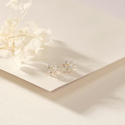 Glinting Seven Diamond Stud Earrings Glinting Seven Diamond Stud Earrings