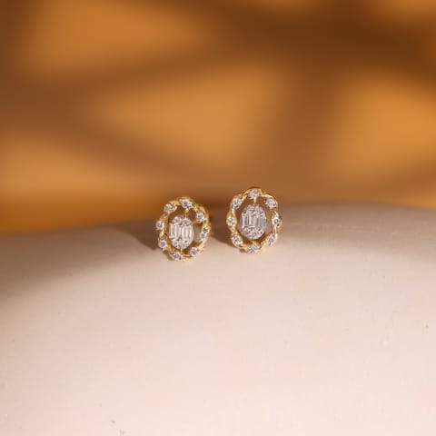Clustered Shine Diamond Stud Earrings Clustered Shine Diamond Stud Earrings