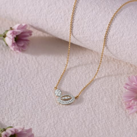 Ovate Spark Diamond Necklace Ovate Spark Diamond Necklace