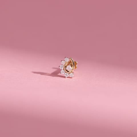 Alluring Spark Diamond Nose Pin Alluring Spark Diamond Nose Pin