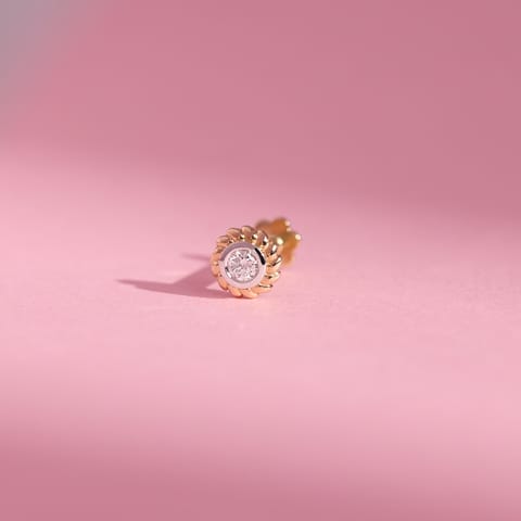 Dainty Spark Diamond Nose Pin