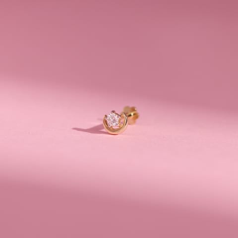 Moonlit Diamond Nose Pin