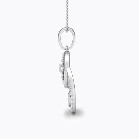 Overlay Cluster Diamond Pendant Overlay Cluster Diamond Pendant