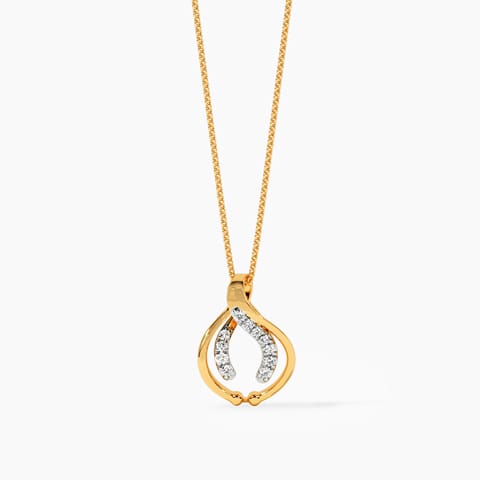 Shiny Sneak Diamond Pendant