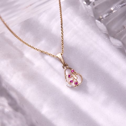 Red Gleam 9KT Gemstone Pendant