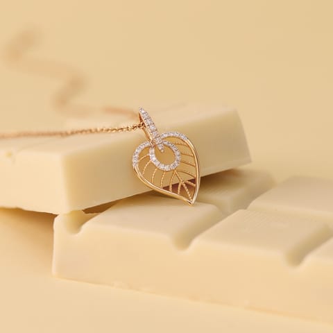 Lattice Leaf Diamond Pendant