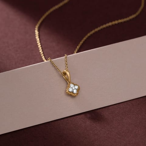 Fluted Clover Diamond Pendant