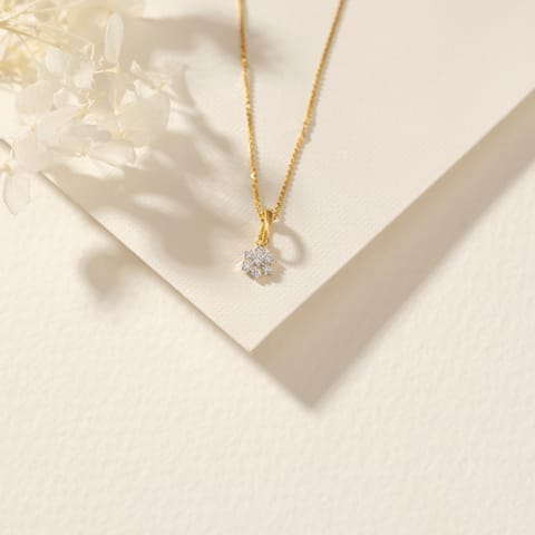 Seven Etoile Diamond Pendant Seven Etoile Diamond Pendant