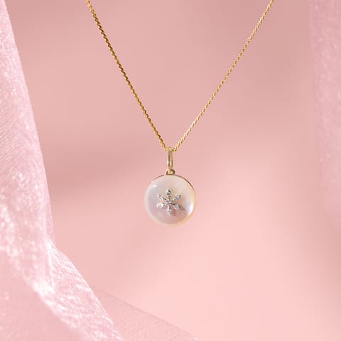 Pearly Floral Gemstone Pendant