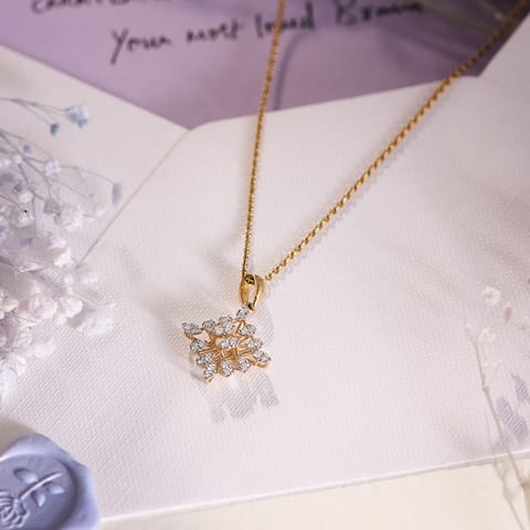 Dreamy Radiance Diamond Pendant Dreamy Radiance Diamond Pendant