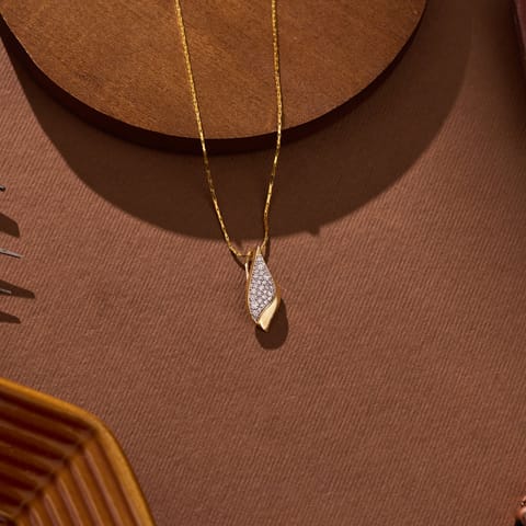 Petal Pav�iamond Pendant Petal Pav�iamond Pendant