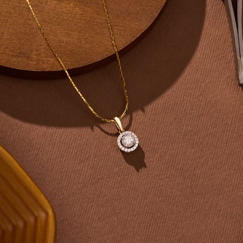 Royal Lumina Diamond Pendant