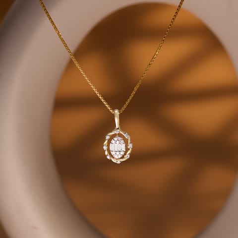Clustered Shine Diamond Pendant