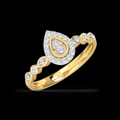 Pear Sparkle Diamond Ring Pear Sparkle Diamond Ring