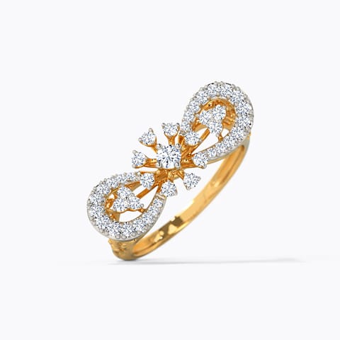 Tri Diamond Ring Tri Diamond Ring