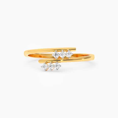 Arista 9KT Diamond Ring