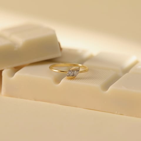 Minimal Shine Diamond Ring