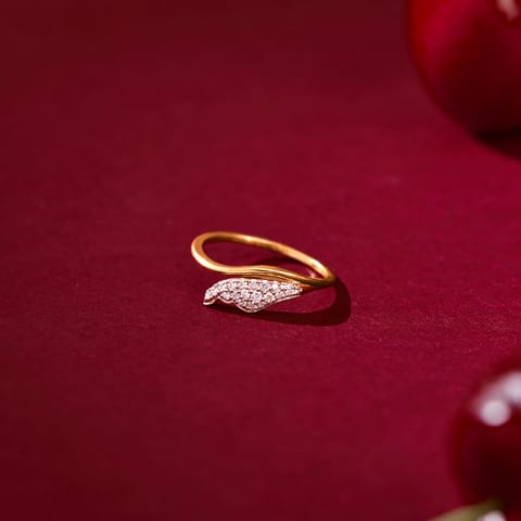 Gleaming Wings Diamond Ring