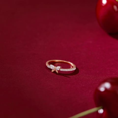 Diamond Rings 14 Karat Rose Gold Shining Butterfly Diamond Ring