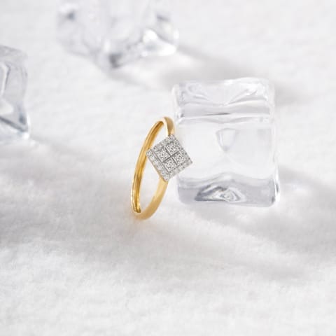 Tiny Square Diamond Ring Tiny Square Diamond Ring