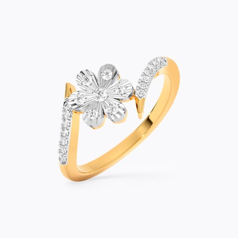 Floral Reverie Diamond Ring