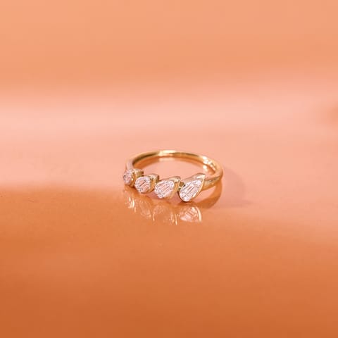 Pear Line Diamond Ring Pear Line Diamond Ring