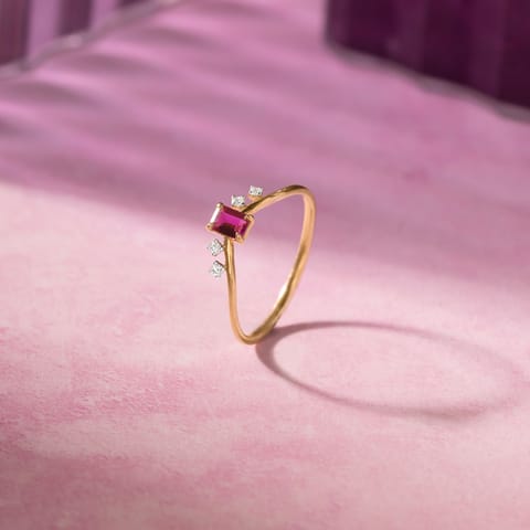 Nova Red 9KT Gemstone Ring