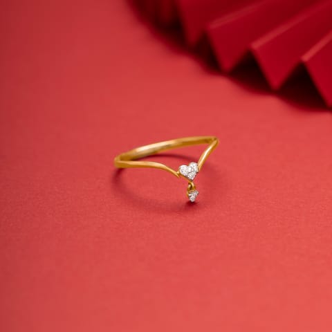 Dangling Heart 9KT Diamond Ring