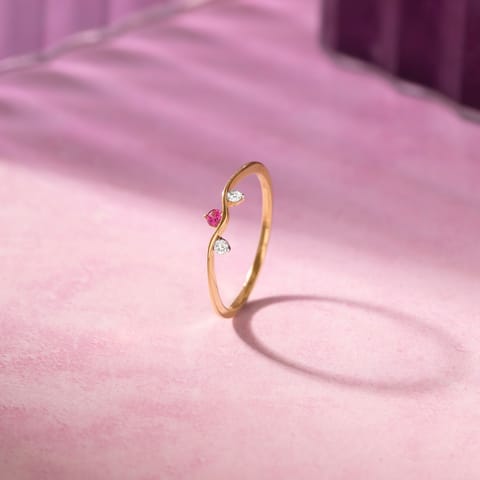 Trinity Red 9KT Gemstone Ring