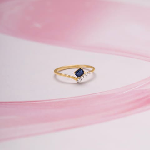Avenza 9KT Gemstone Ring