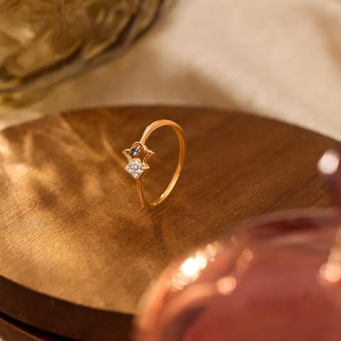 Blue Scallop 9KT Gemstone Ring