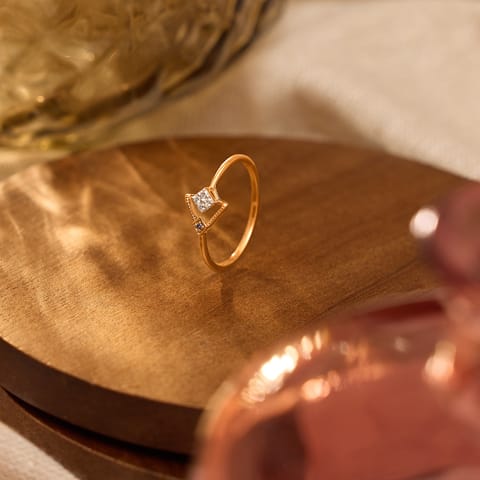 Trendy Triangle 9KT Gemstone Ring