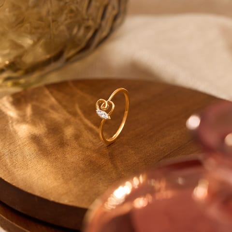 Swirl Gleam 9KT Diamond Ring Swirl Gleam 9KT Diamond Ring