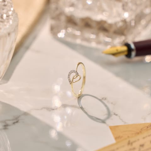 Lively Glint 9KT Diamond Ring