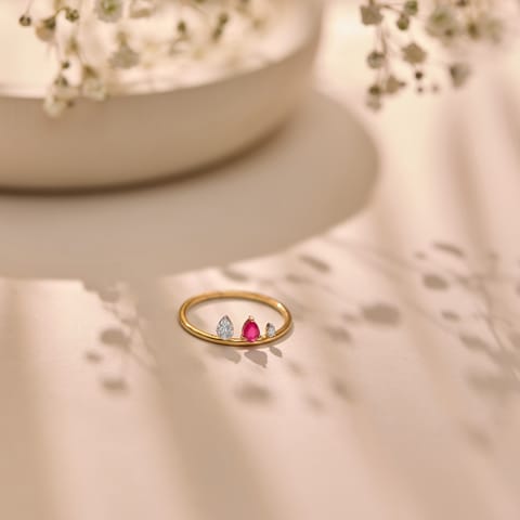 Minimal Spark 9KT Gemstone Ring Minimal Spark 9KT Gemstone Ring