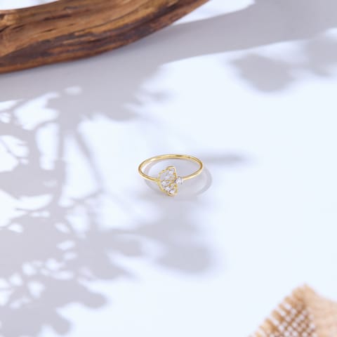Scallop Edge Diamond Ring